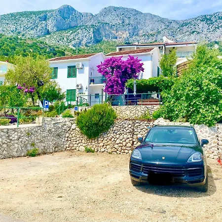 Apartament Vila Lucija Brist