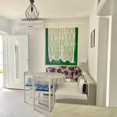 Vila Lucija *