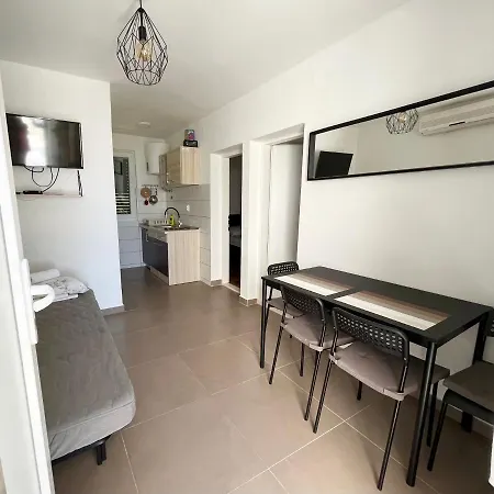 Vila Lucija Apartament Brist
